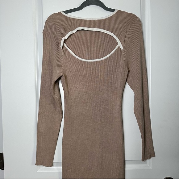 Long Sleeve Cut Out Bodycon Midi Dress - Picture 4 of 11